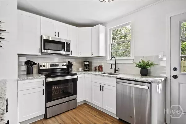 19 Arline DR, Savannah, GA 31406