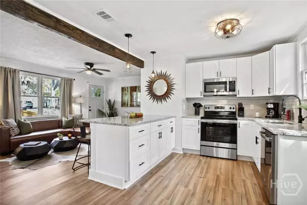 19 Arline DR, Savannah, GA 31406