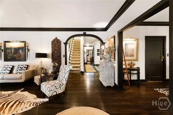 337 E 52nd ST, Savannah, GA 31405