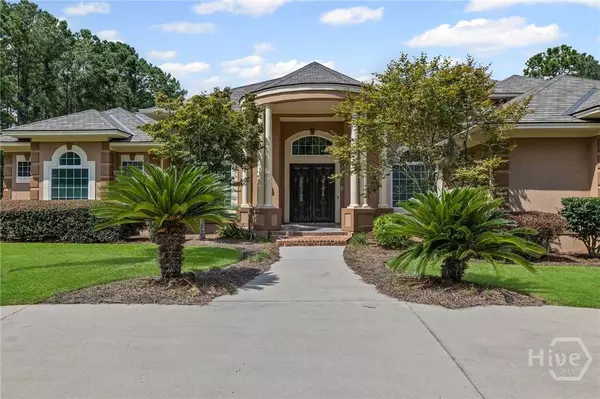 1108 Saint Catherine CIR, Richmond Hill, GA 31324