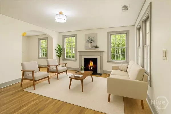 409 E 61st ST, Savannah, GA 31405