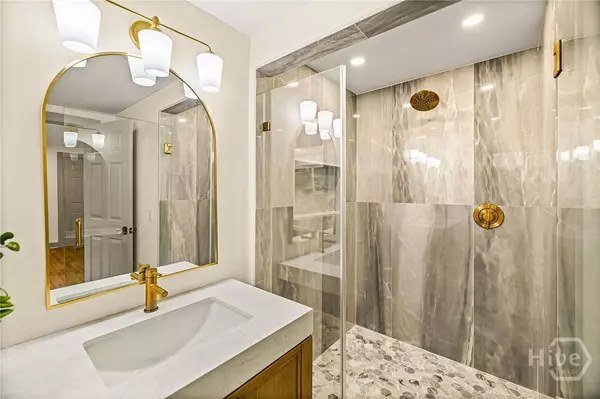 409 E 61st ST, Savannah, GA 31405