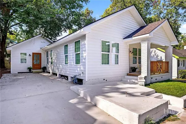 1223 E 38th ST, Savannah, GA 31404