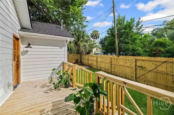 1223 E 38th ST, Savannah, GA 31404