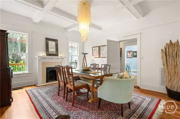 421 E 44th ST, Savannah, GA 31405