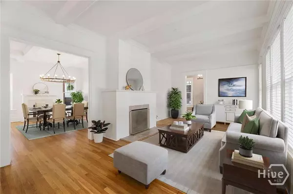 421 E 44th ST, Savannah, GA 31405