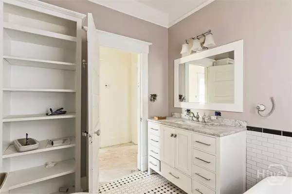 635 Maupas AVE, Savannah, GA 31401