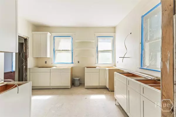 635 Maupas AVE, Savannah, GA 31401