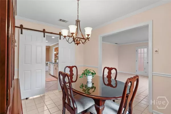 17 N Cromwell RD, Savannah, GA 31410