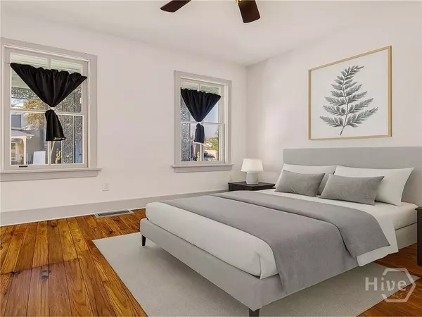 310 W 42nd ST, Savannah, GA 31401