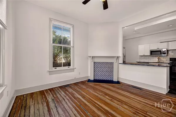 310 W 42nd ST, Savannah, GA 31401