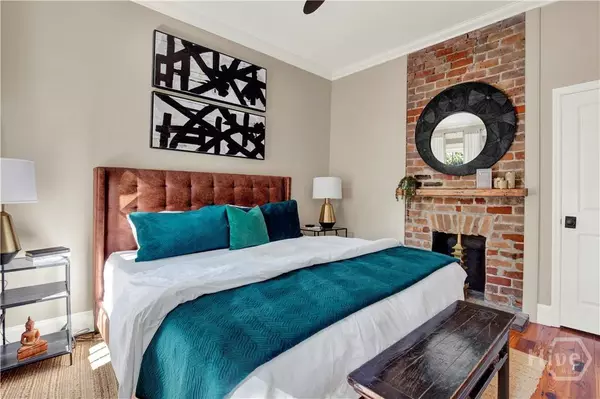 524 E Jones ST, Savannah, GA 31401