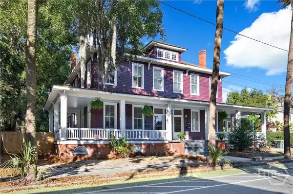 2115 Lincoln ST, Savannah, GA 31401