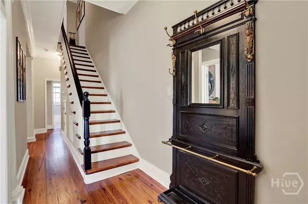 524 E Jones ST, Savannah, GA 31401