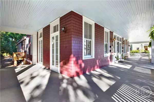 2115 Lincoln ST, Savannah, GA 31401