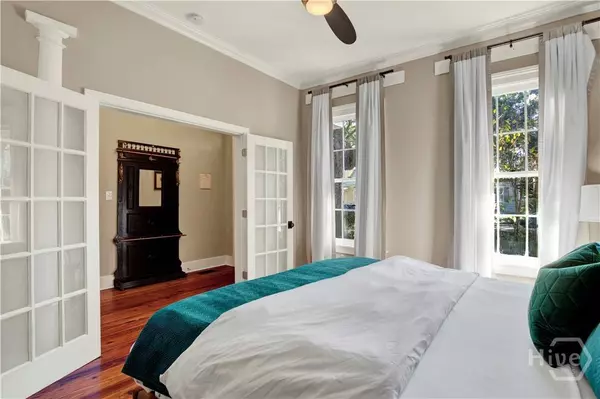 524 E Jones ST, Savannah, GA 31401