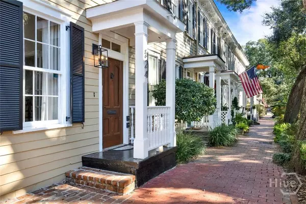 524 E Jones ST, Savannah, GA 31401