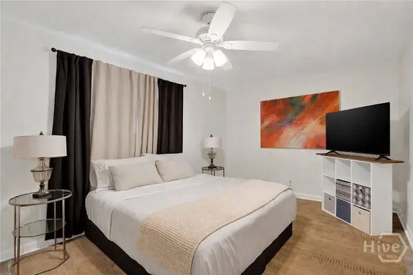 3 Berkley PL, Savannah, GA 31405