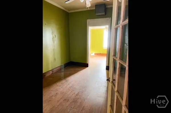 1228 E 39th ST, Savannah, GA 31404