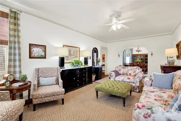 301 E 56th ST, Savannah, GA 31405