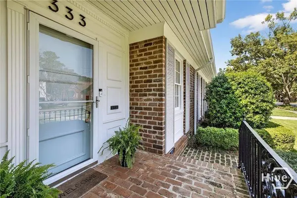 333 E 52nd ST, Savannah, GA 31405