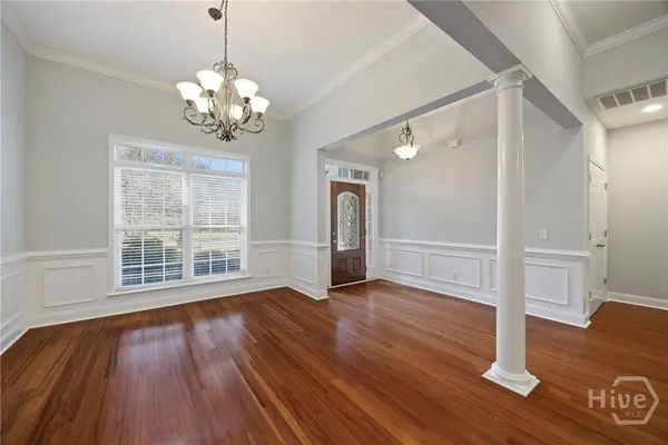 99 Mcgregor CIR, Richmond Hill, GA 31324