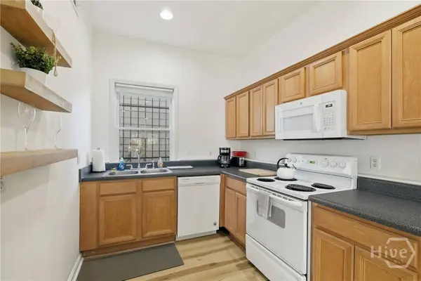 113 W 35th ST, Savannah, GA 31401