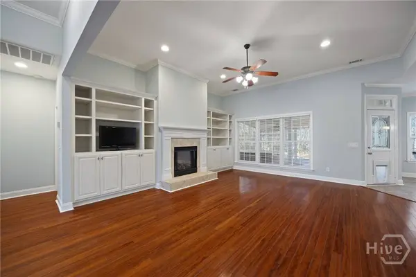 99 Mcgregor CIR, Richmond Hill, GA 31324