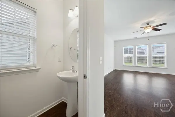 203 Lakepointe DR, Pooler, GA 31322