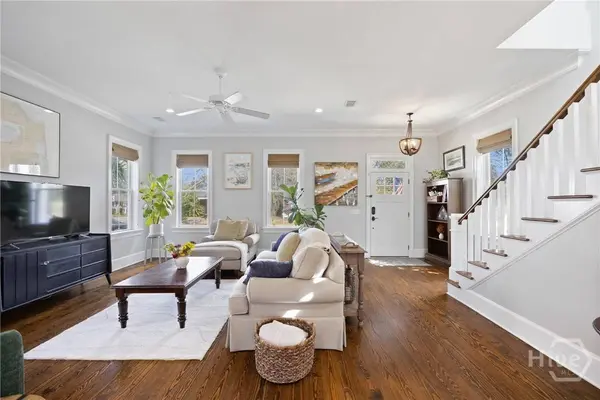 203 E 56th ST, Savannah, GA 31405