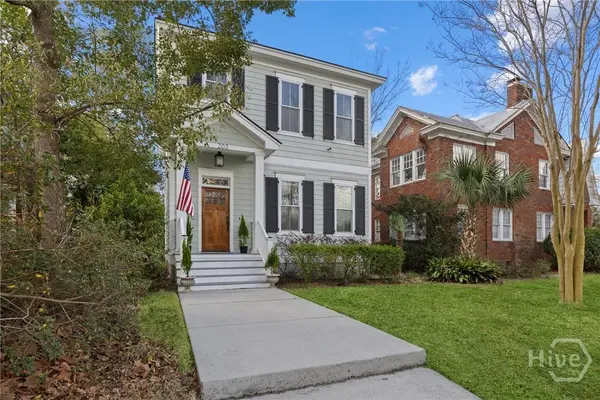 203 E 56th ST, Savannah, GA 31405