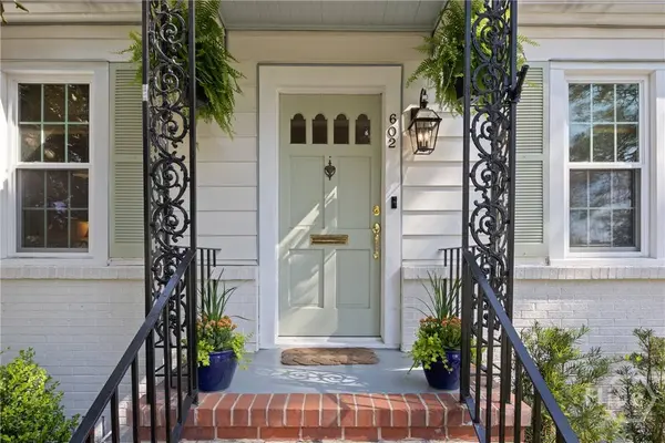 602 E 60th ST, Savannah, GA 31405
