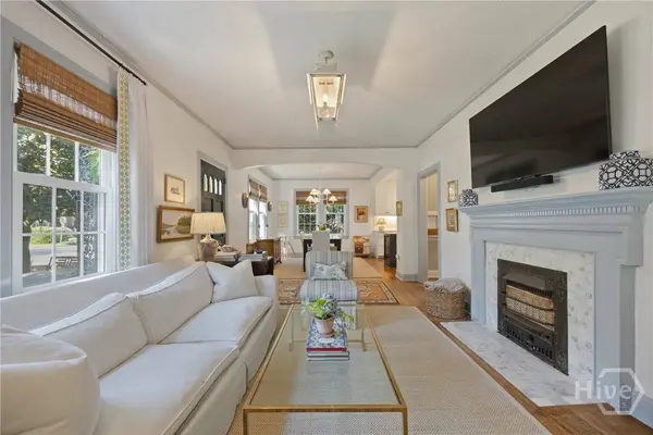 602 E 60th ST, Savannah, GA 31405