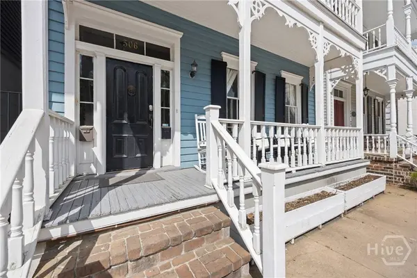 506 E Broughton ST, Savannah, GA 31401