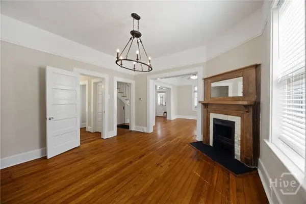 629 E 38th ST, Savannah, GA 31401