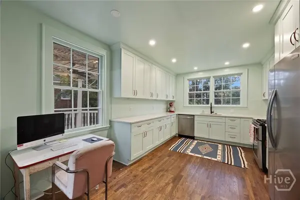 625 E 46th ST, Savannah, GA 31405