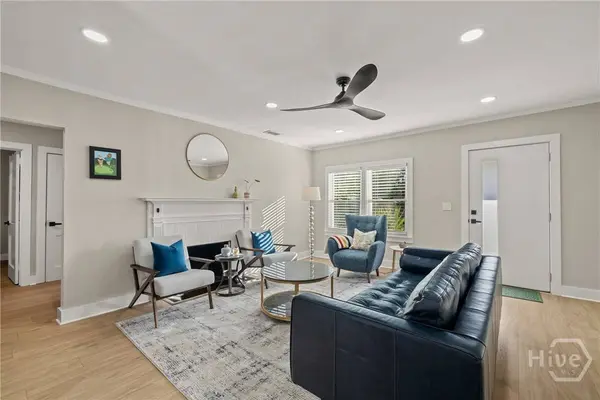 406 E 57th ST, Savannah, GA 31405