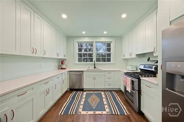 625 E 46th ST, Savannah, GA 31405