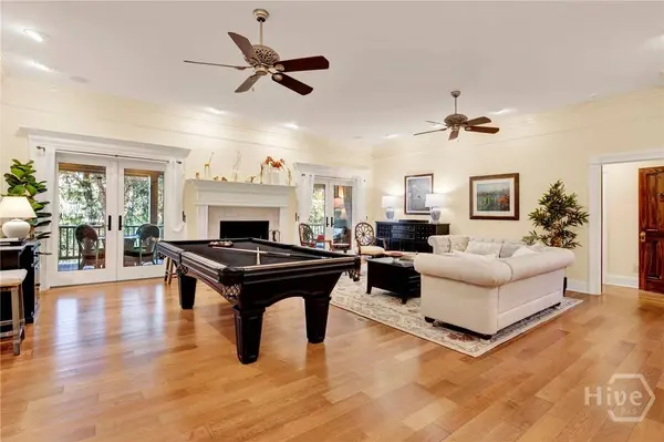331 Silverstream LN, Richmond Hill, GA 31324