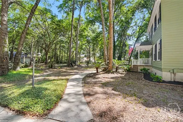 152 Seneca LN, Richmond Hill, GA 31324