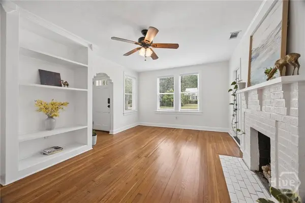 526 E 56th ST, Savannah, GA 31405