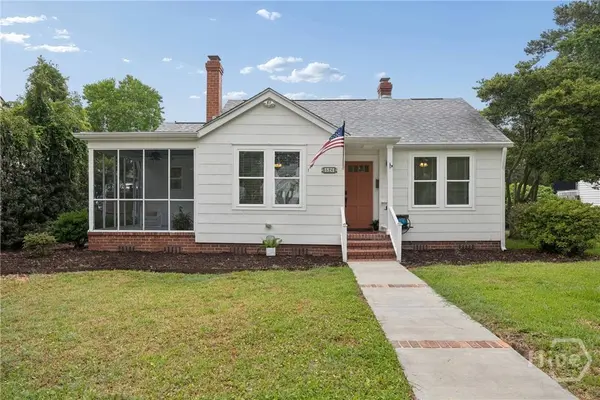 526 E 56th ST, Savannah, GA 31405
