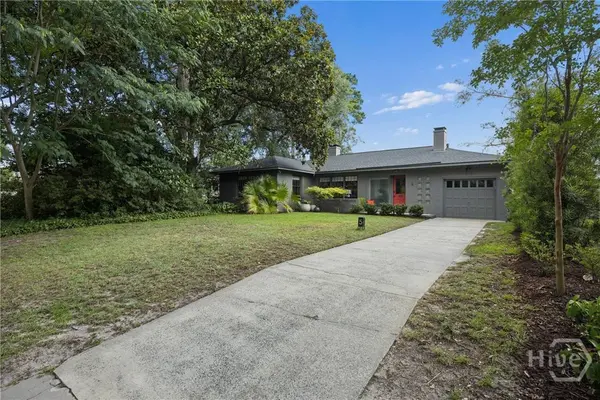 5 E 52nd ST, Savannah, GA 31405