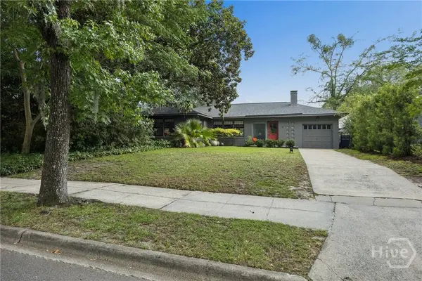 5 E 52nd ST, Savannah, GA 31405