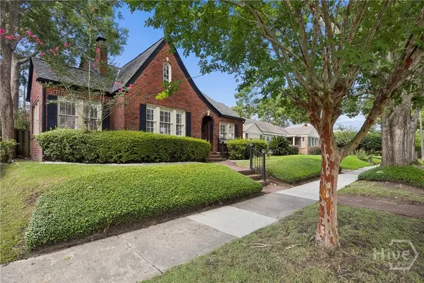427 E 52nd ST, Savannah, GA 31405