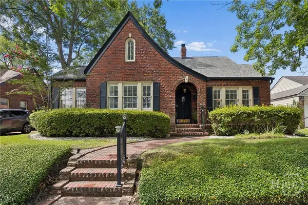 427 E 52nd ST, Savannah, GA 31405