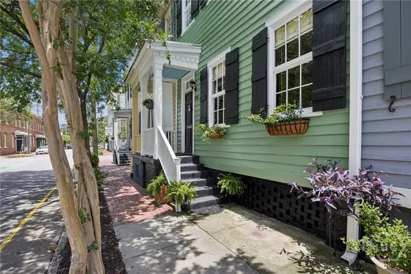 326 Price ST, Savannah, GA 31401