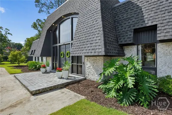 307 Early ST, Savannah, GA 31405