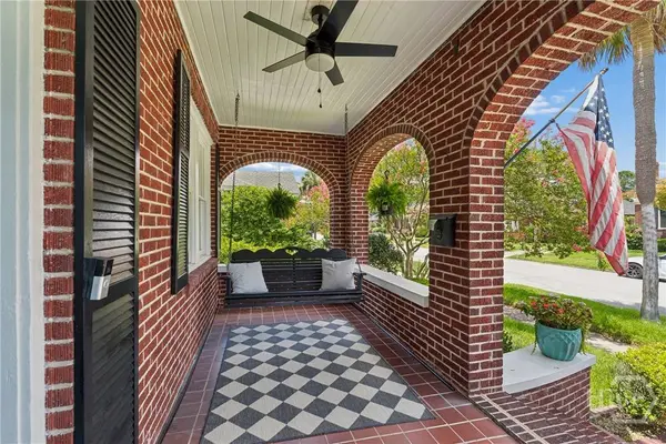 315 E 54th ST, Savannah, GA 31405