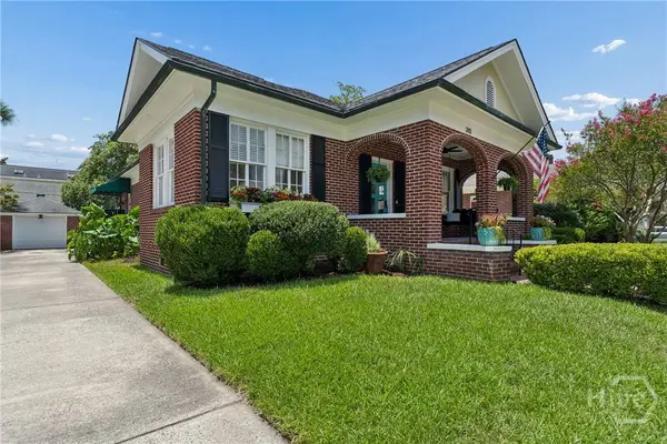 315 E 54th ST, Savannah, GA 31405